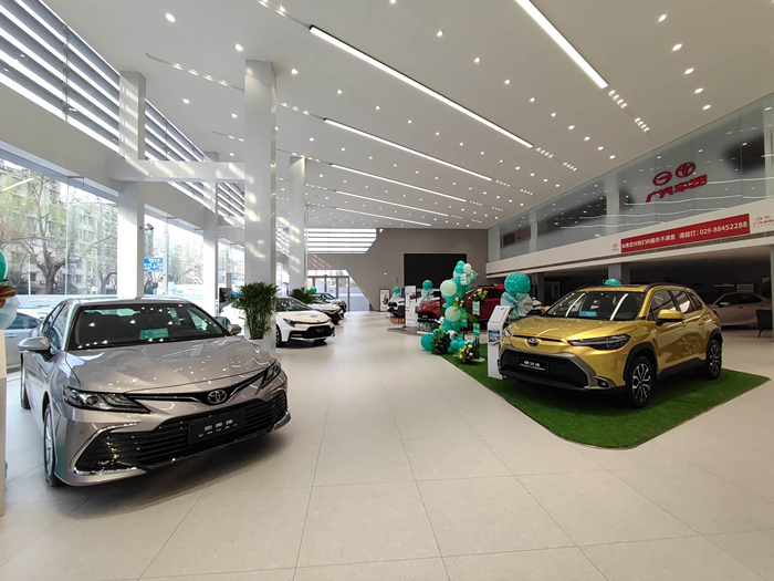 吕梁丰田4S店中央空调安装